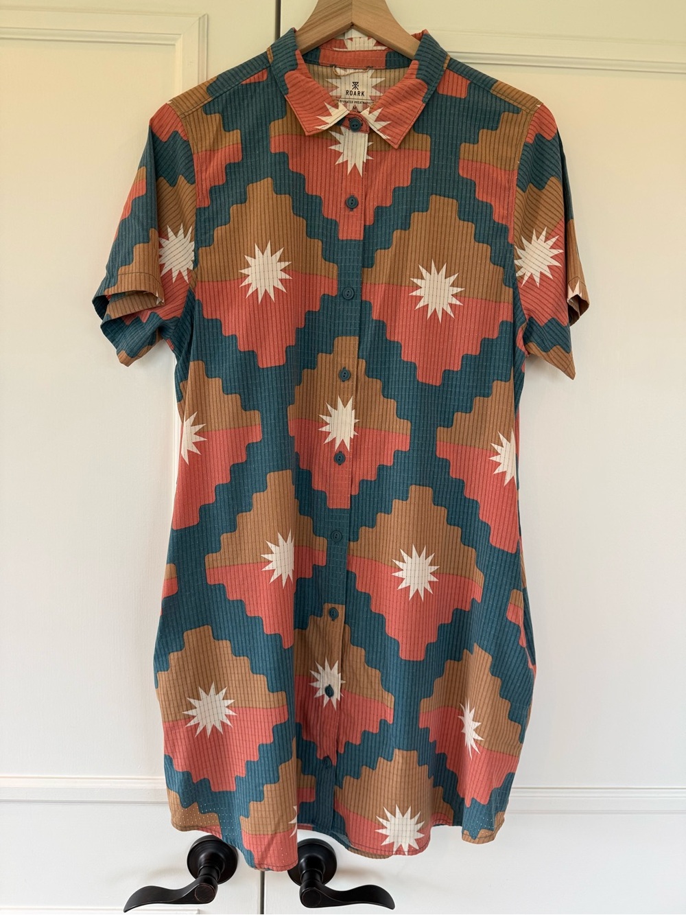 Roark breathable button-up dress, size M
